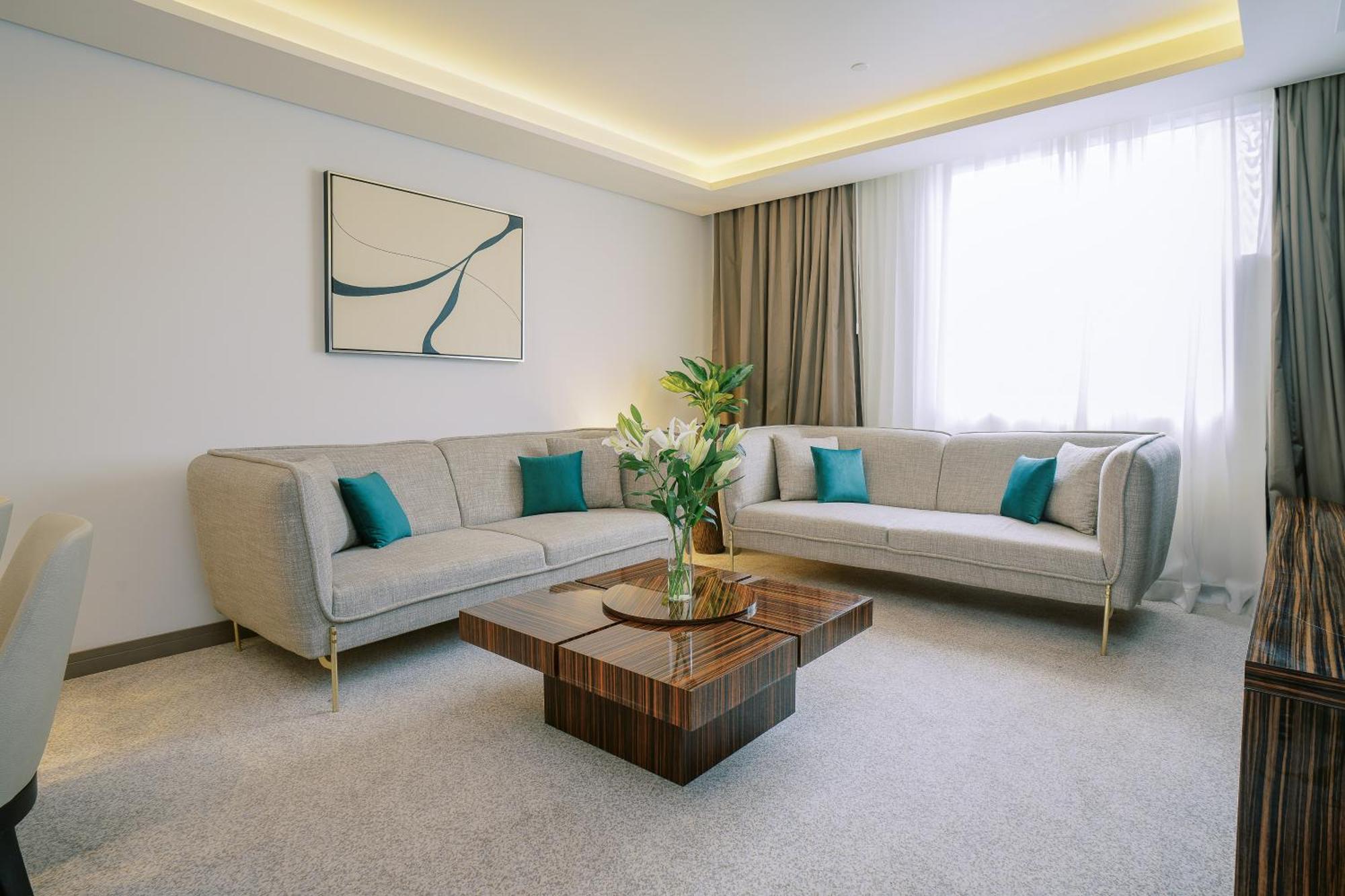 Khalidia Palace Hotel Dubai By Mourouj Gloria Esterno foto A living room